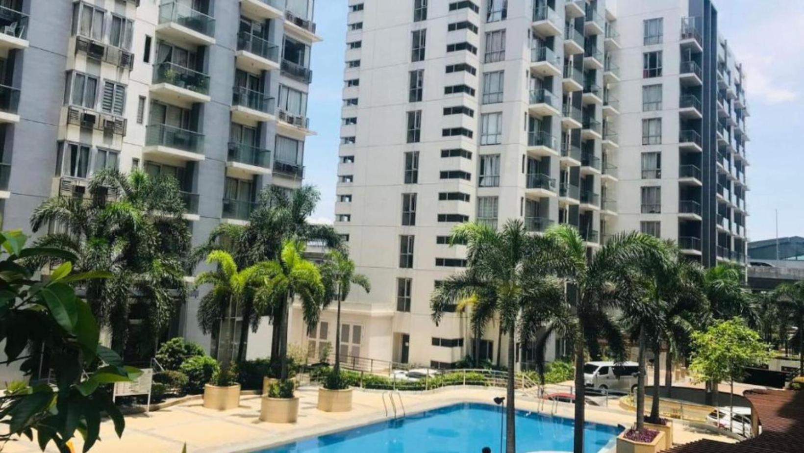 One Palm Tree Villas Condominium - Studio 10Th-O Fl With Balcony - Across Terminal 3 Airport Manila Kültér fotó